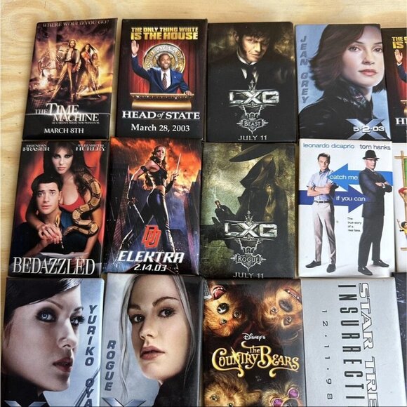 37 Vintage Movie Buttons Collection Of 37 Pins Lot Collections Cinema - Picture 2 of 5